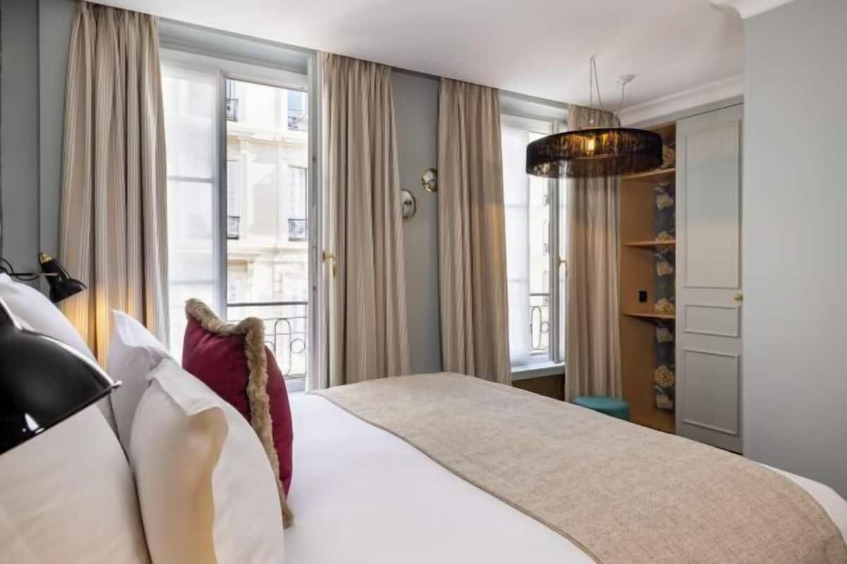 SÀngtillbehör av högsta kvalitet och memory foam-madrasser