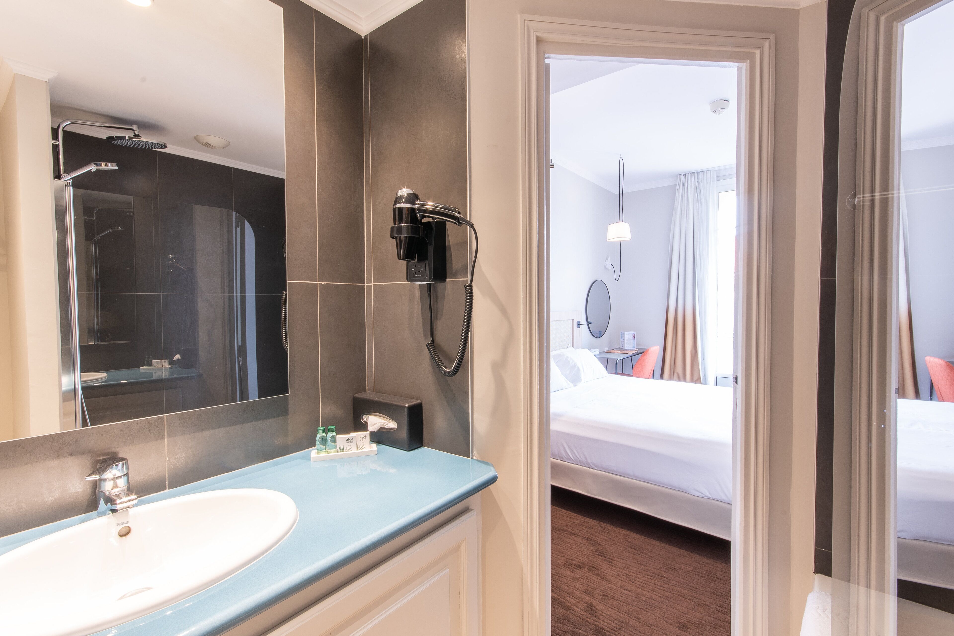 standard double room | minibar, in-room safe, desk, blackout curtains