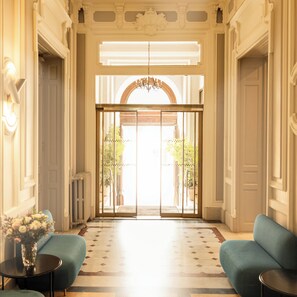 Reception hall - Hôtel Vendôme (Nice)