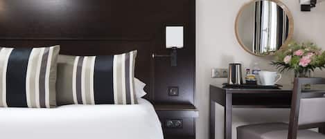 Double Room | In-room safe, desk, blackout curtains, soundproofing