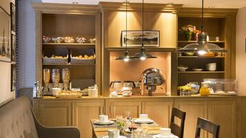 Daily buffet breakfast (EUR 13 per person)