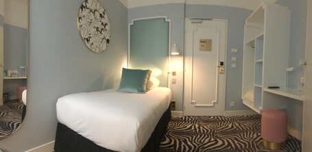 Hotel Pastel Paris - Image 36