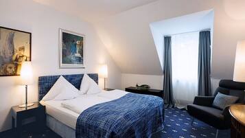 Hypo-allergenic bedding, down duvets, Select Comfort beds
