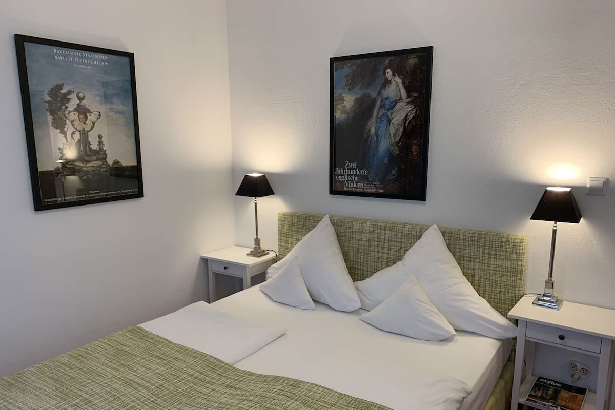 Hypo-allergenic bedding, down duvets, Select Comfort beds