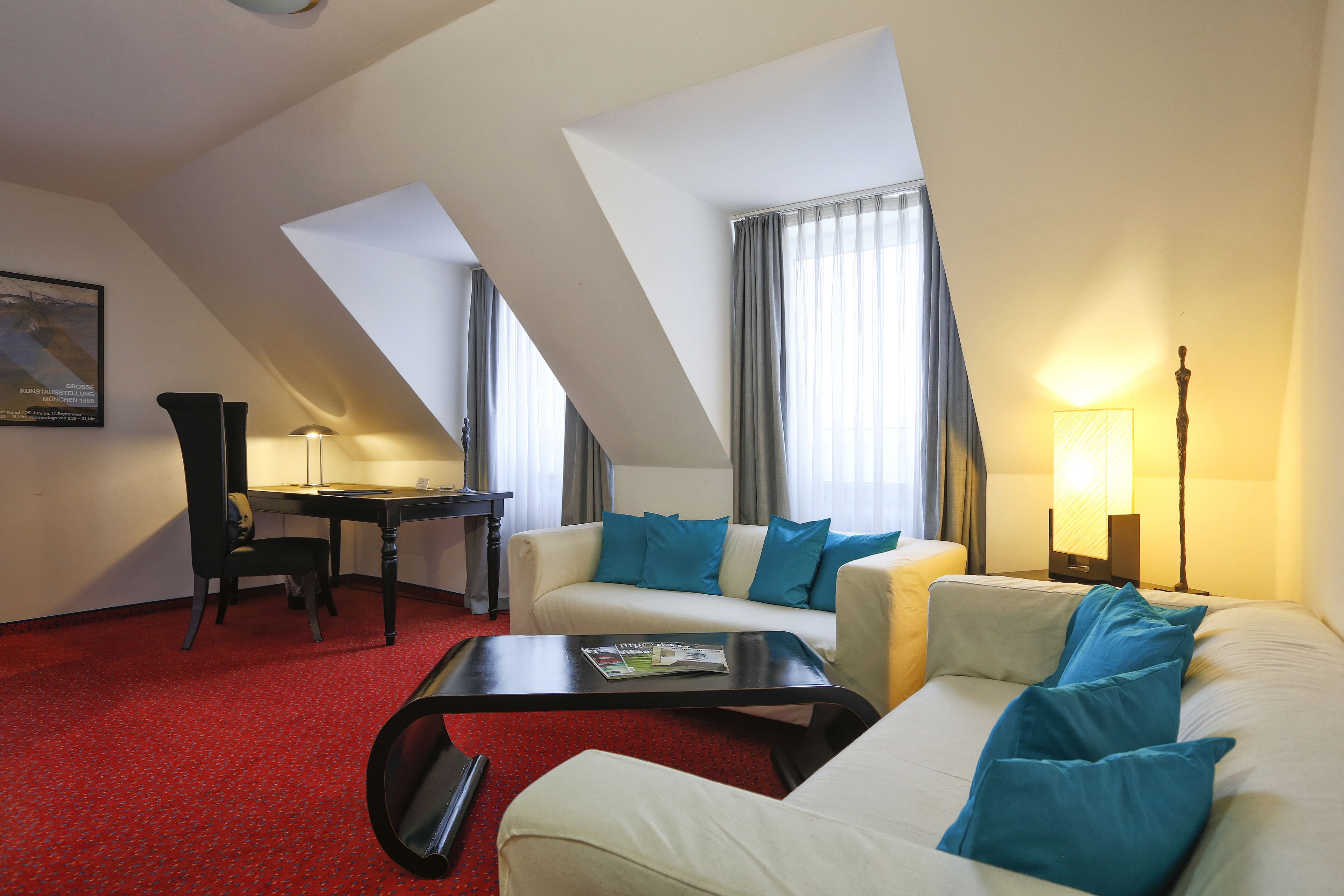 superior double room, courtyard view | 1 bedroom, hypo-allergenic bedding, down duvets, select comfort beds