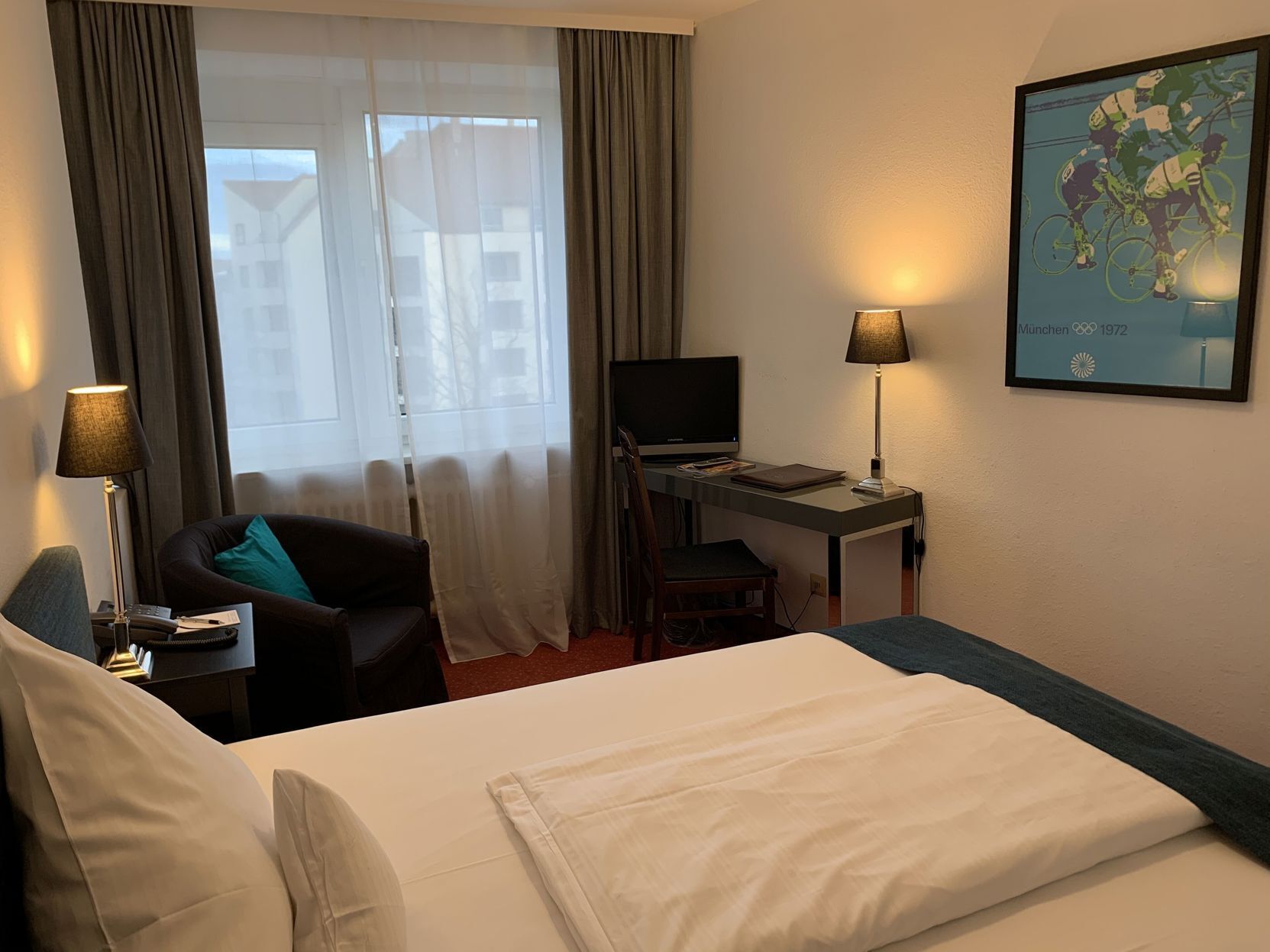 Hypo-allergenic bedding, down comforters, Select Comfort beds