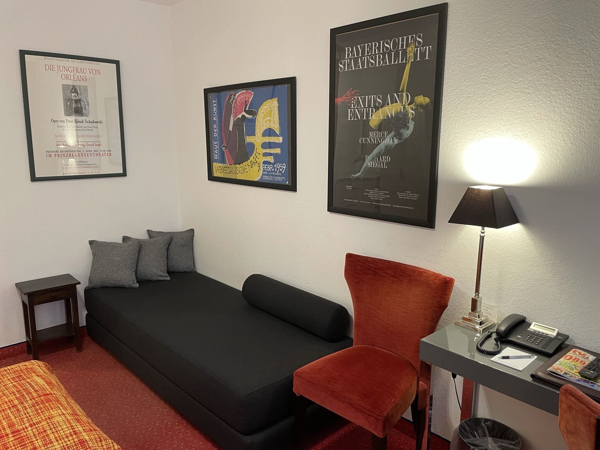 55-cm flat-screen tv with satellite channels, tv