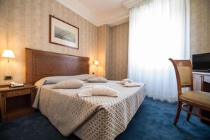 Standard Single Room, Non Smoking | In-room safe, desk, iron/ironing board, free cribs/infant beds