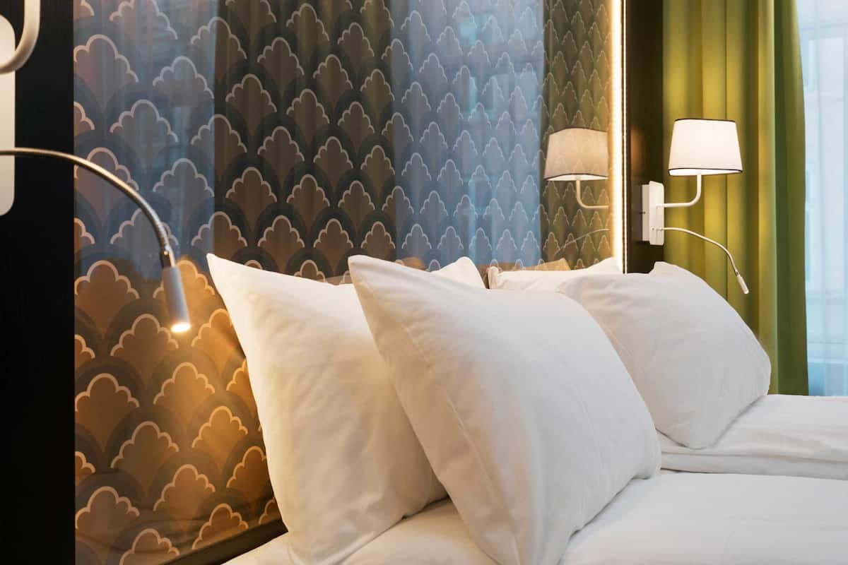 Premium bedding, pillowtop beds, in-room safe, desk