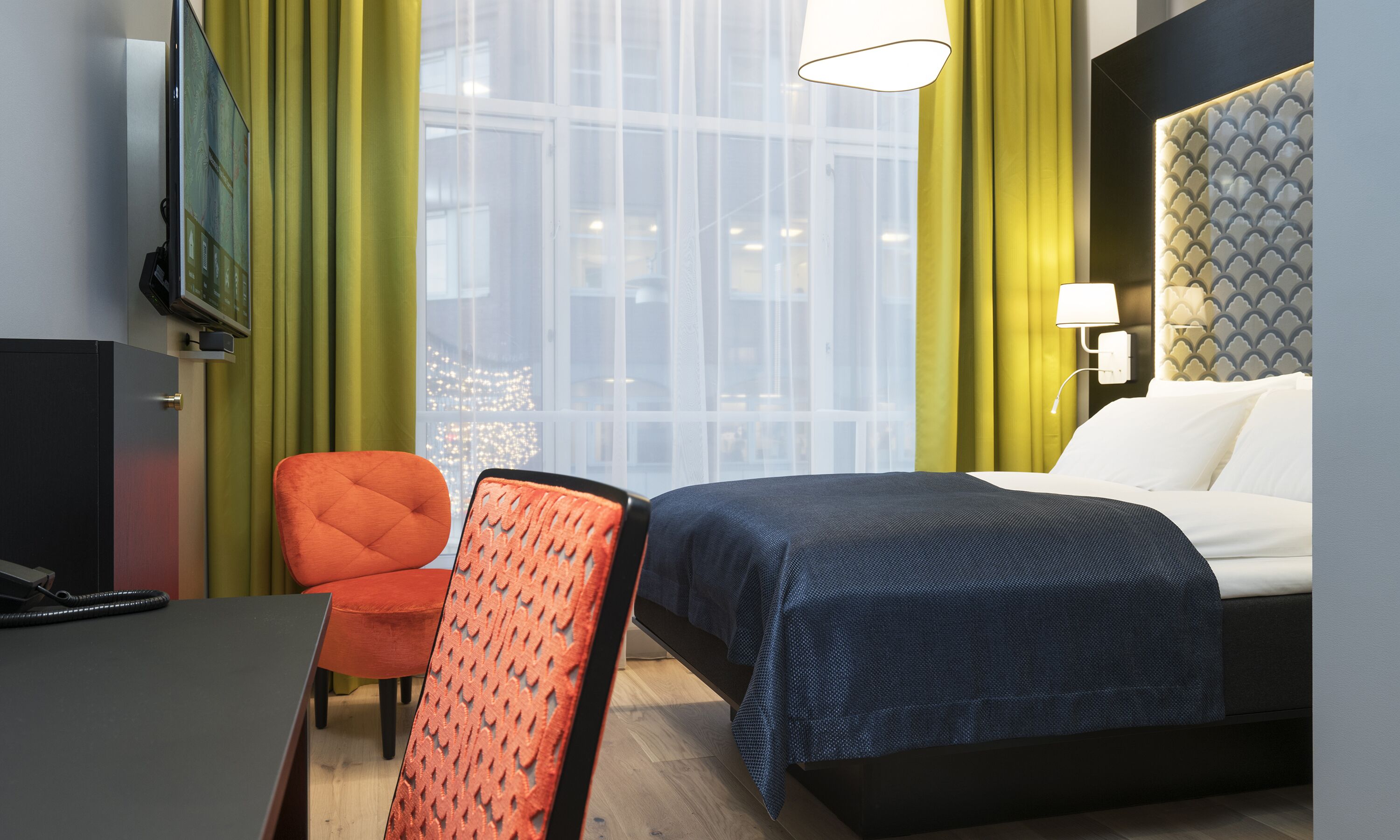 Luxe beddengoed, pillowtop-bedden, een kluis op de kamer, een bureau