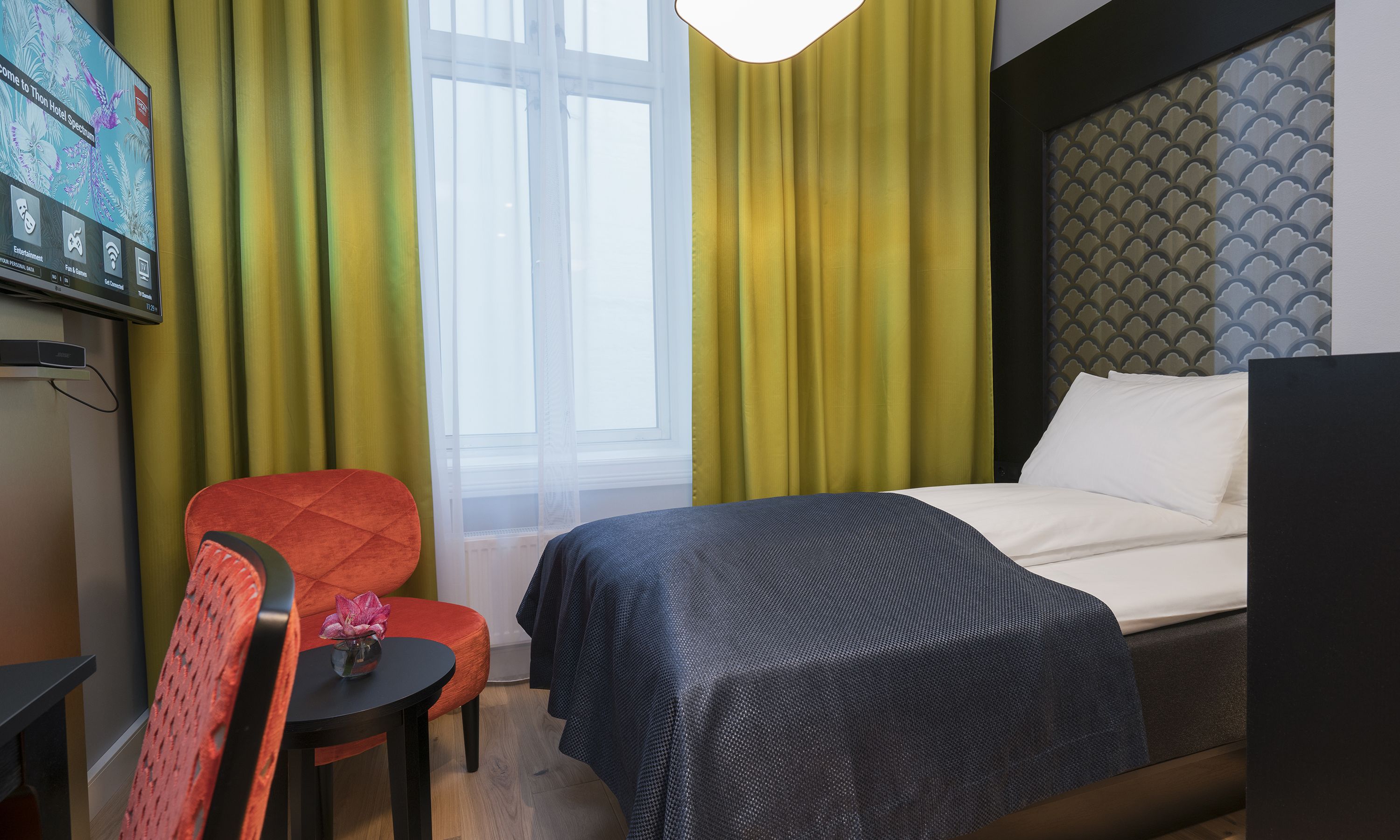 Luxe beddengoed, pillowtop-bedden, een kluis op de kamer, een bureau