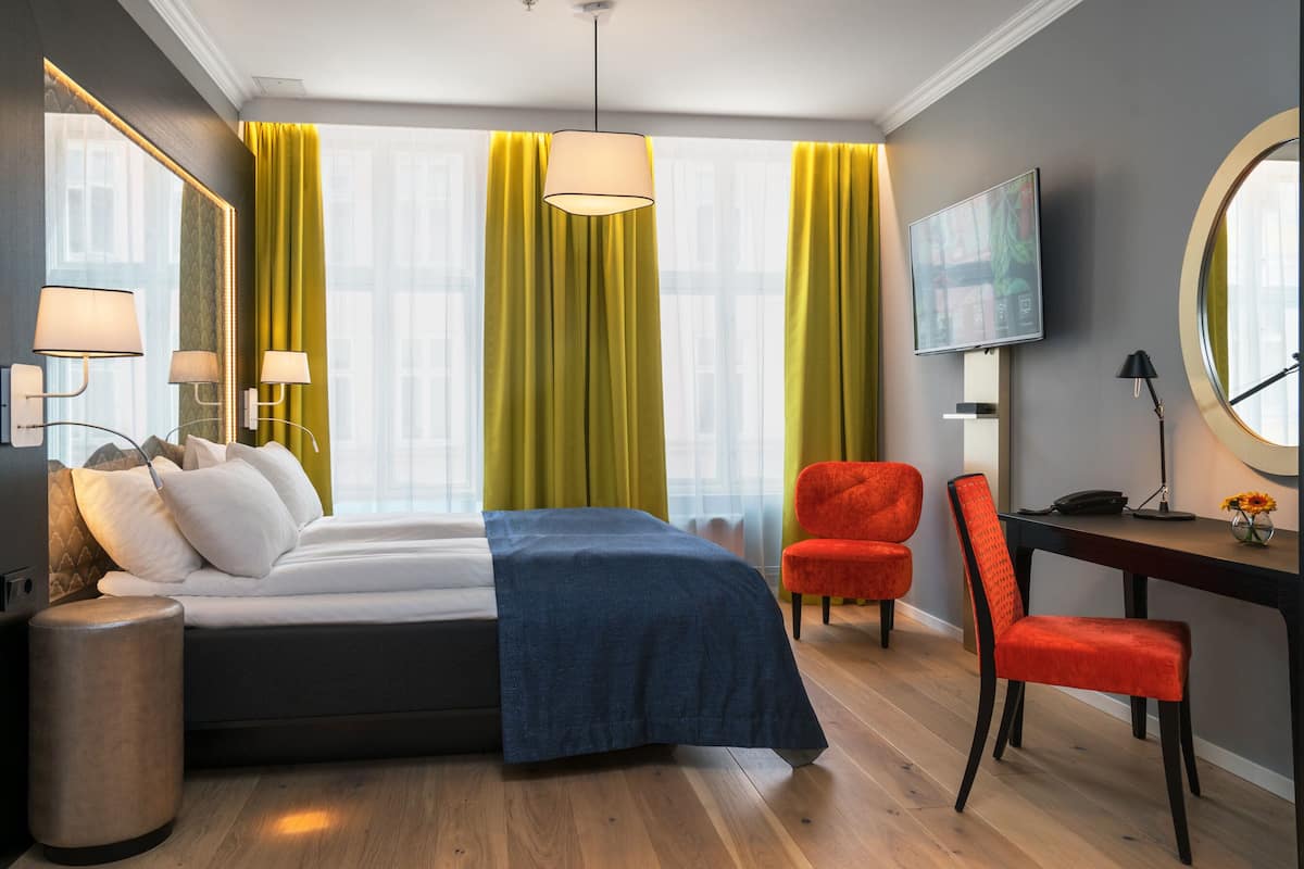 Chambre, 1 lit double, accessible aux personnes à mobilité réduite | Literie de qualité supérieure, surmatelas