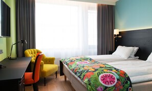 Quarto casal standard, para não fumantes | Roupas de cama premium, cofres nos quartos, escrivaninha