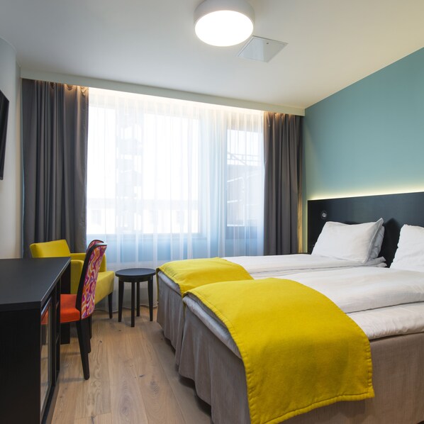 Premium bedding, in-room safe, desk, blackout drapes - Thon Hotel Vika Atrium (Oslo)