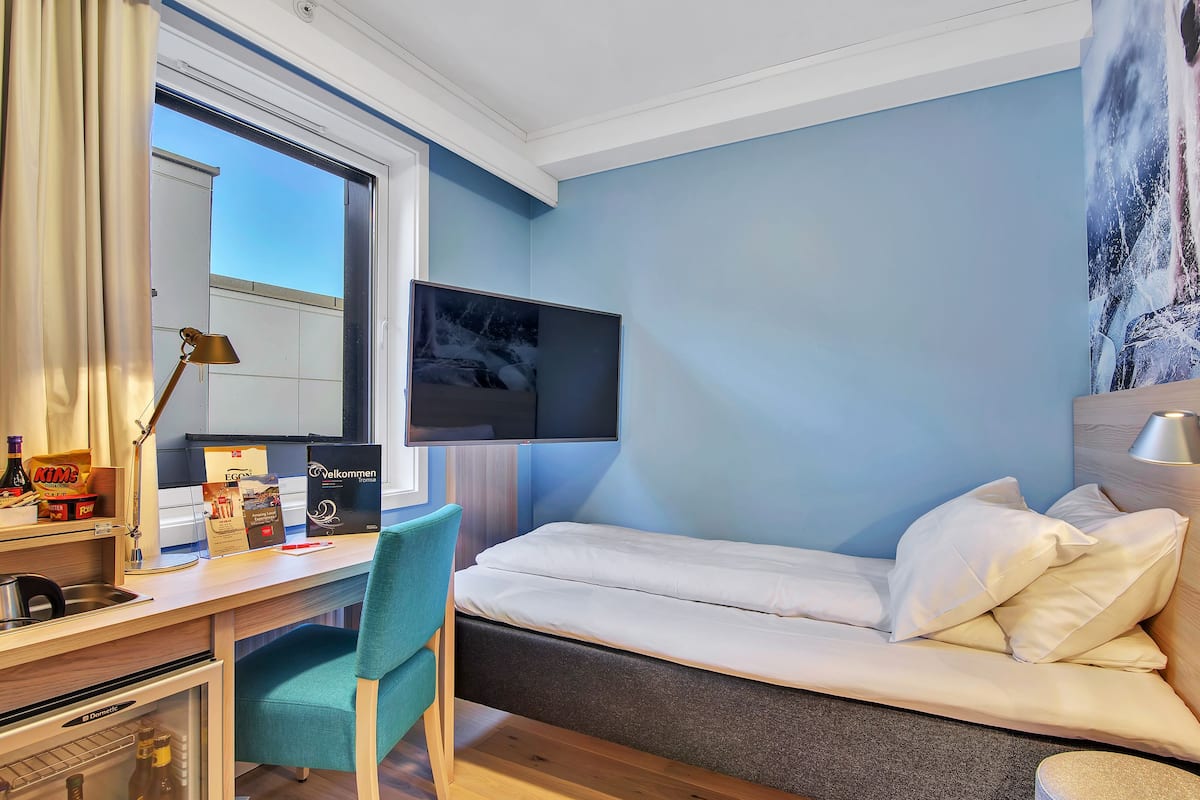 Literie de qualité supérieure, surmatelas, minibar, bureau