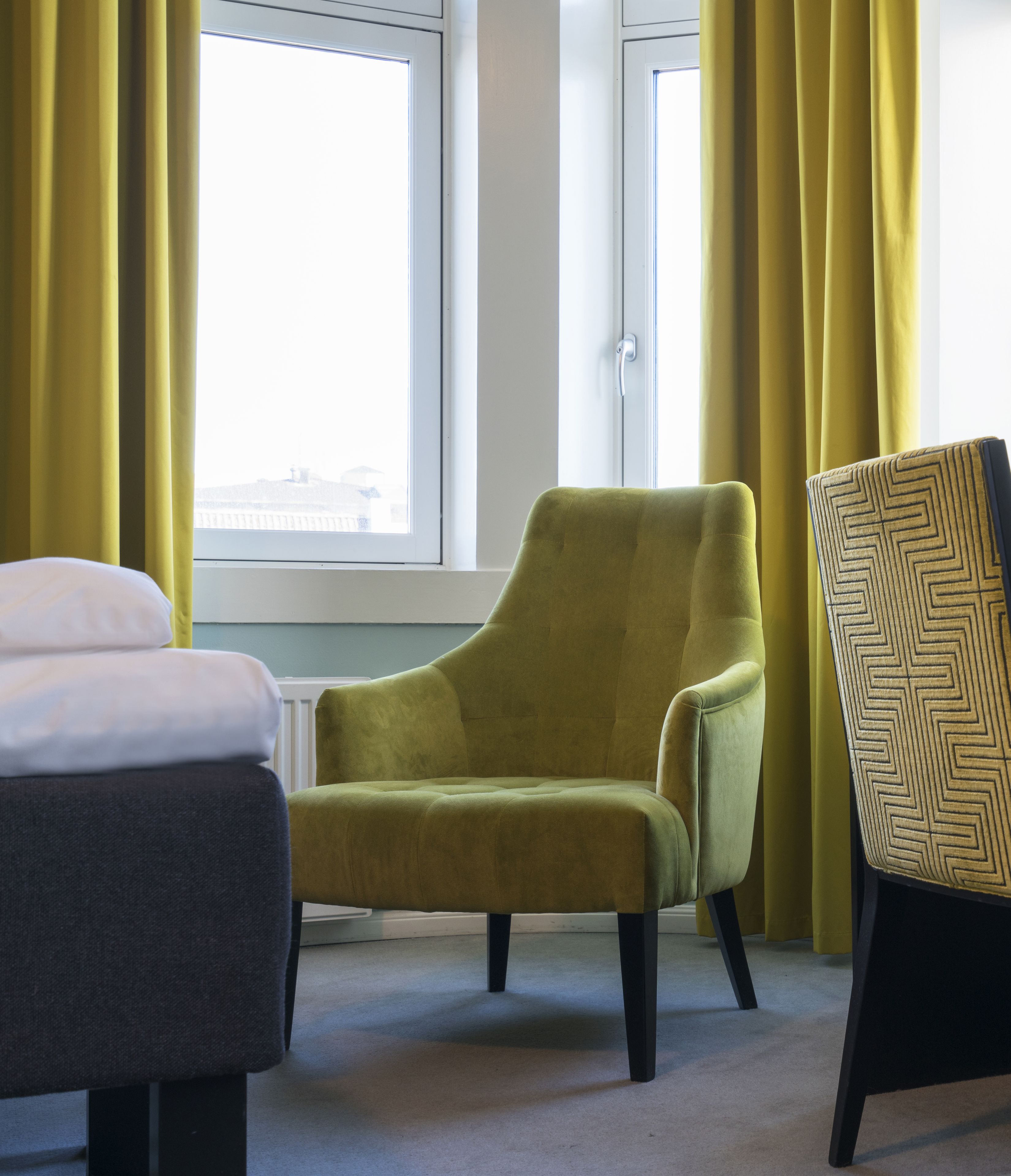 family room, 2 single beds, non smoking (standard) | 1 bedroom, desk, laptop workspace, iron/ironing board