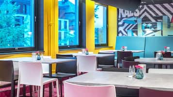 Free daily full breakfast