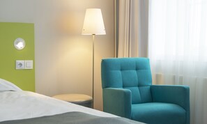 Desk, laptop workspace, free WiFi, bed sheets - Thon Hotel Trondheim (Trondheim)
