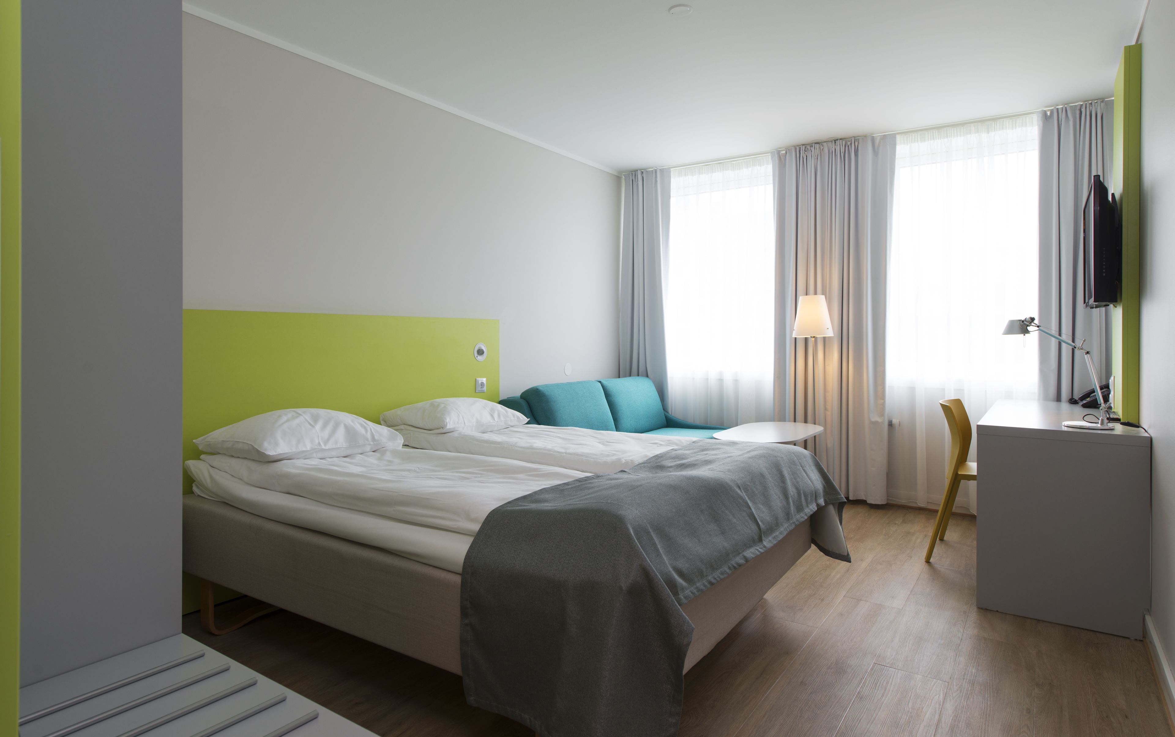 family room, 1 double or 2 single beds, non smoking (standard) | 1 bedroom, desk, laptop workspace, free wifi