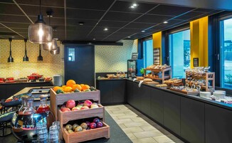 Free daily full breakfast