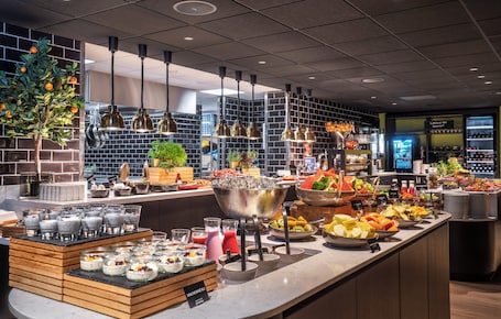 包含每日自助早餐. 索恩城市酒店