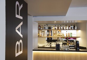 Bar (en la propiedad)