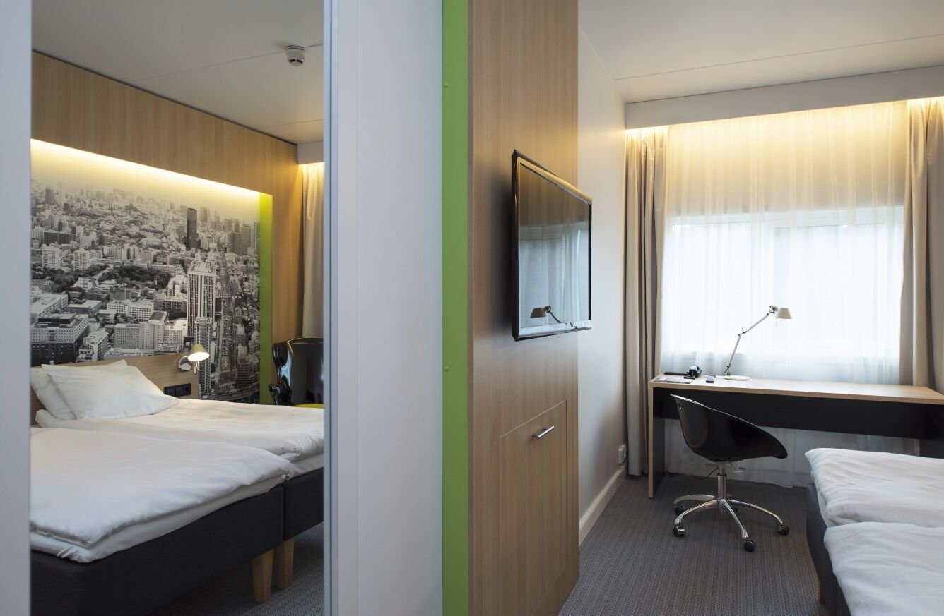 Literie hypoallergénique, minibar, bureau