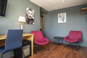 高级房 | 免费 WiFi、床单