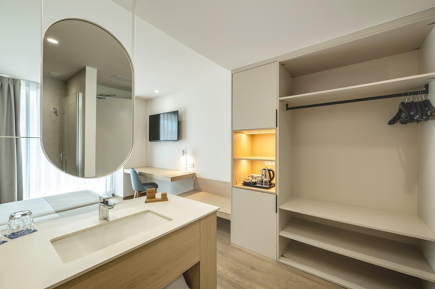 Photo - Port Alicante City & Beach