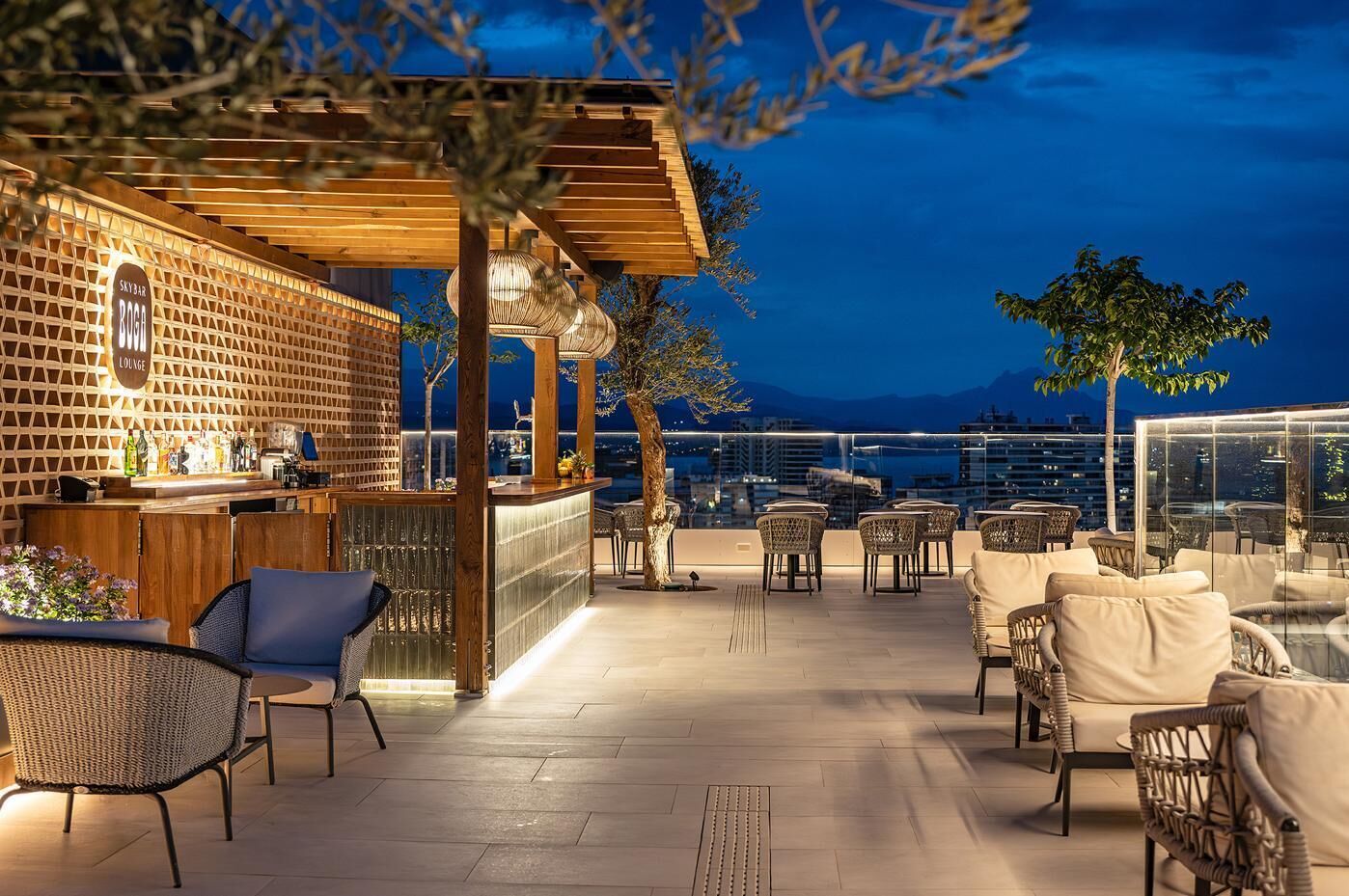 Breakfast, lunch, dinner served; local cuisine, pool views 