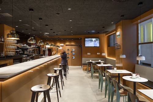 Bar (en la propiedad)