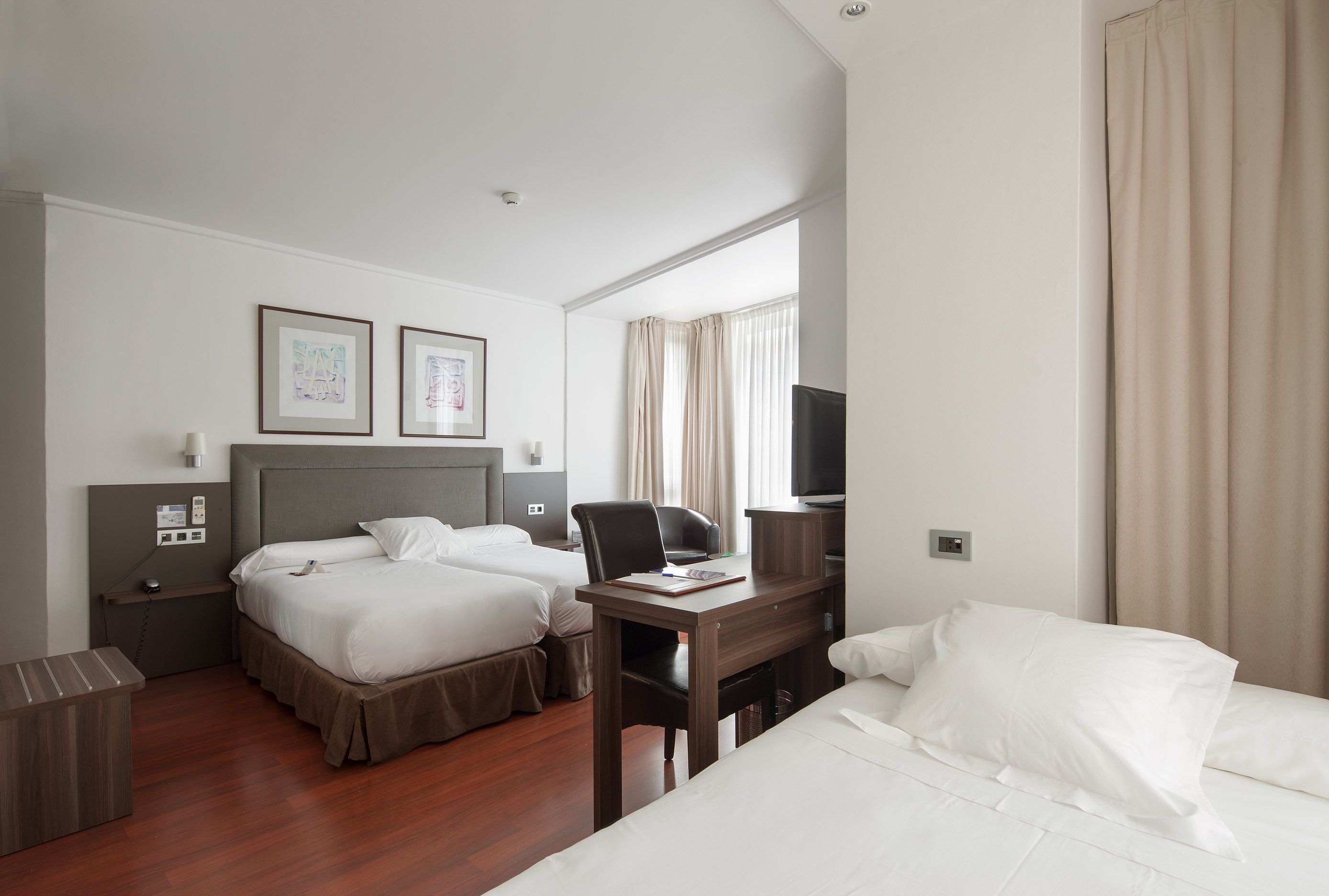 triple room | 1 bedroom, premium bedding, minibar, in-room safe