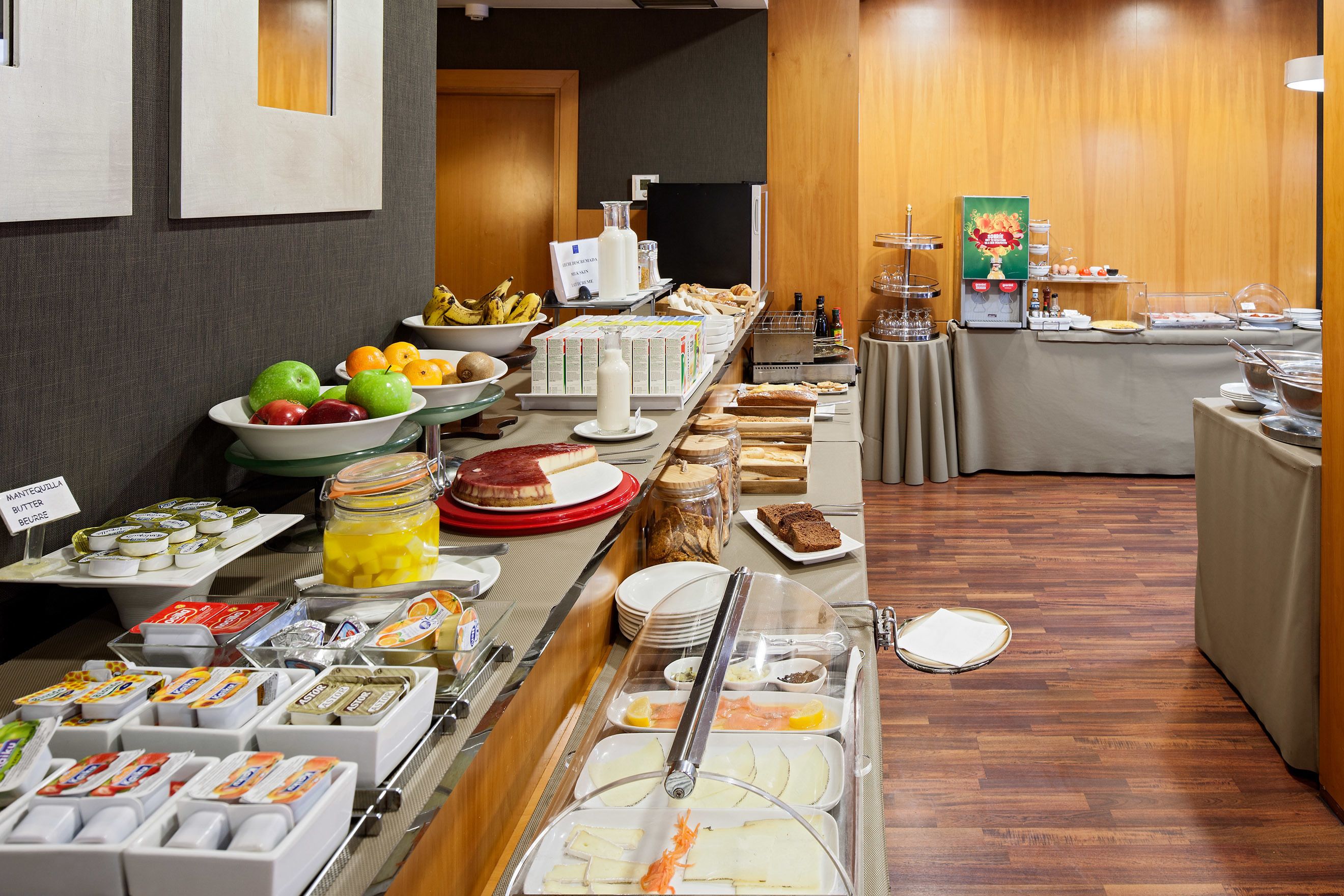 daily buffet breakfast (eur 14.1 per person)