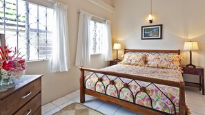 Apartment (Chateau Laffitte) | In-room safe, desk, iron/ironing board, free cribs/infant beds