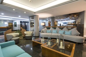 Exterior - Holiday Inn Montevideo by IHG (Montevideo)