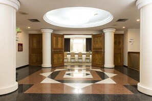 Breakfast, lunch and dinner served  - Holiday Inn Montevideo by IHG (Montevideo)