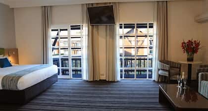 Novotel Swan Valley Vines Resort