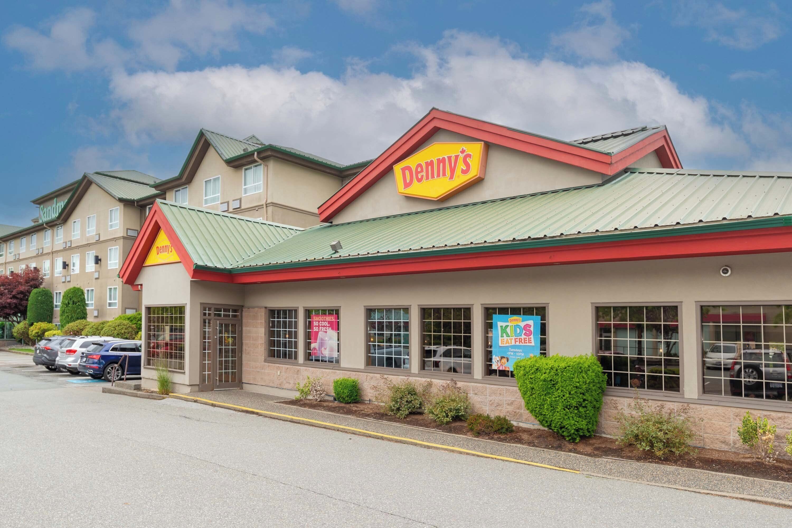 Photo - Sandman Hotel Langley