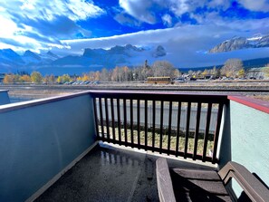 Three-Bedroom Apartment 117 - Loft, No air conditioning | Terrace/patio