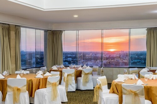 Ramada by Wyndham Hola Culiacan