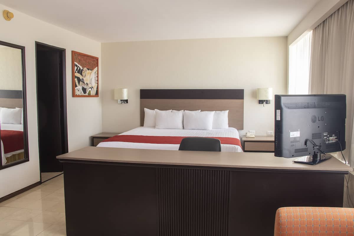 Daunenbettdecken, Pillowtop-Betten, Zimmersafe, Schreibtisch