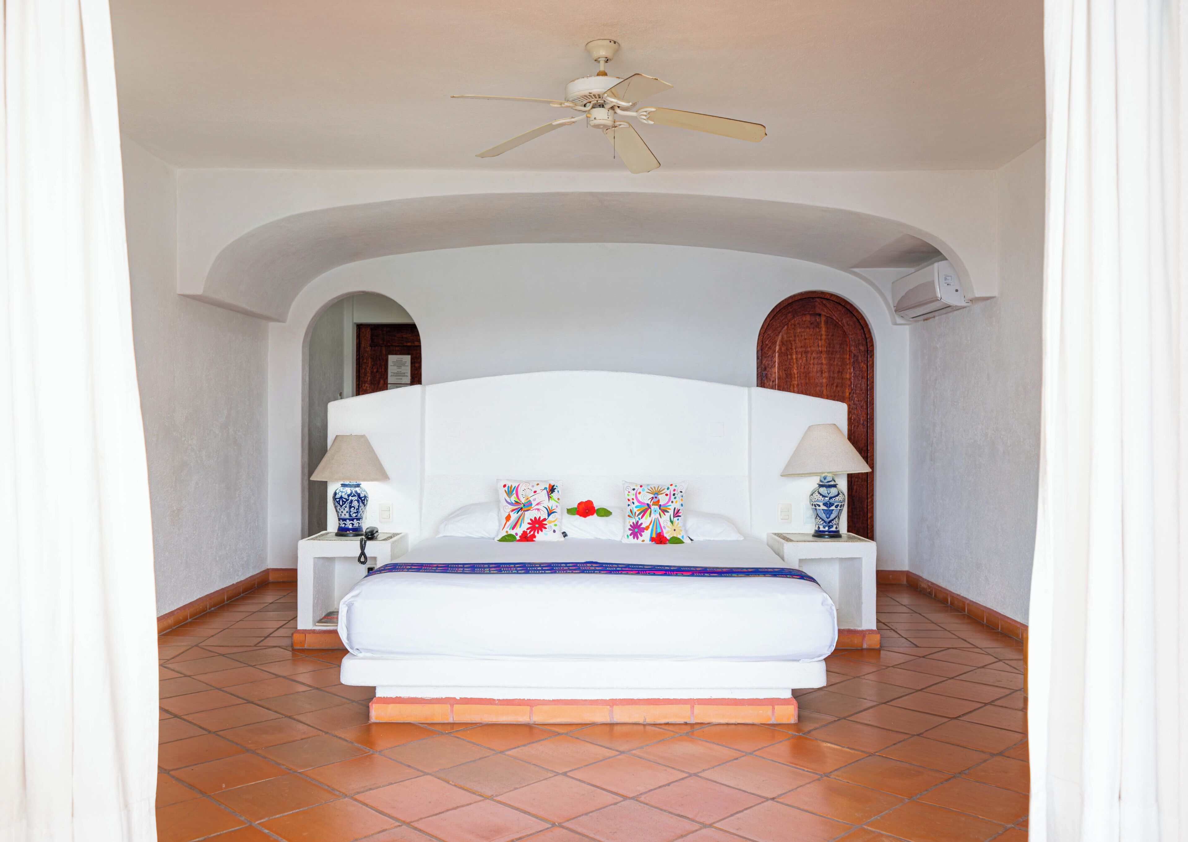 Linda Vista Suite Frente al Mar, 1 cama extragrande | In-room safe, free cots/infant beds, bed sheets
