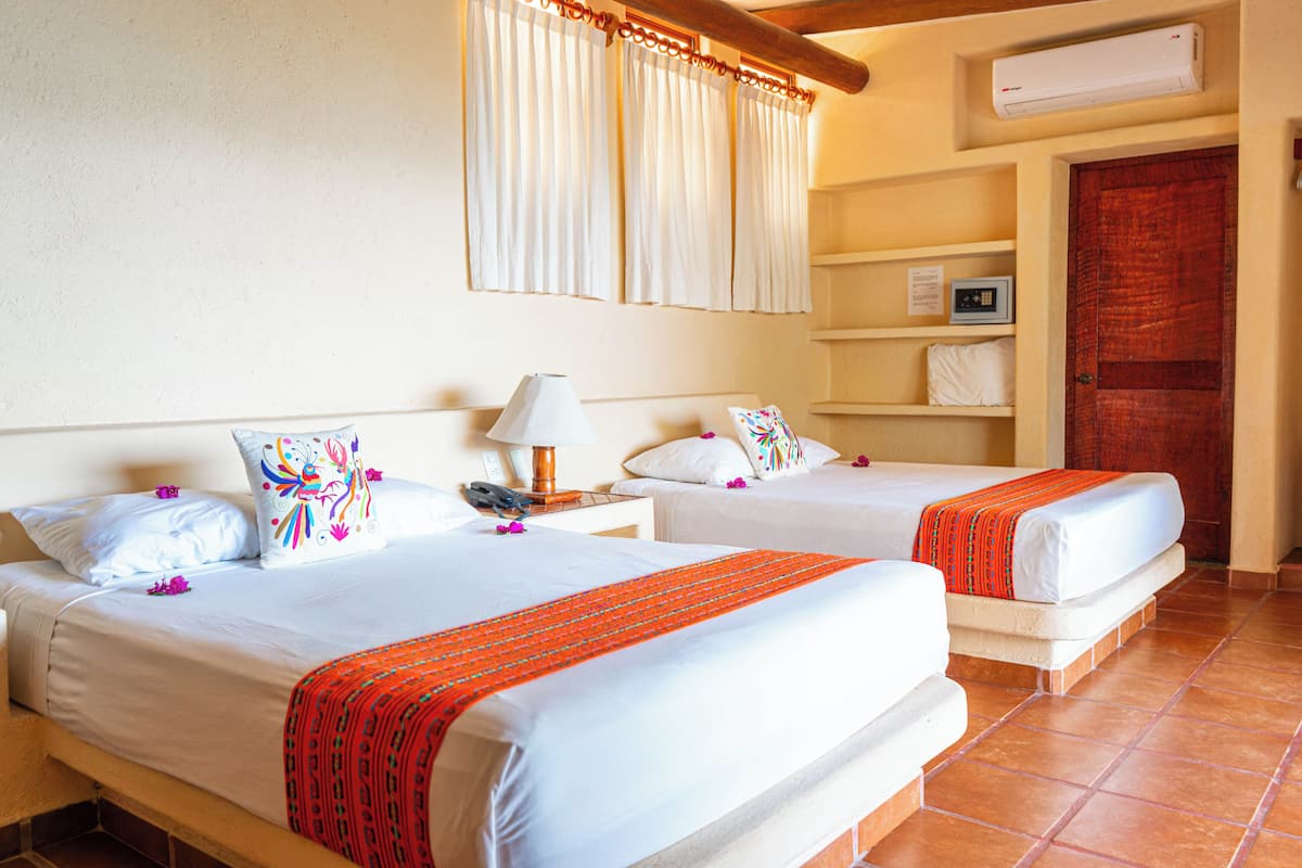 Beach View Suite | In-room safe, cribs (free), bed sheets