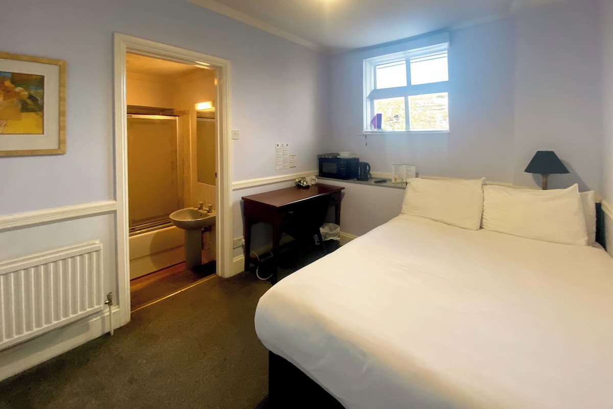 In-room safe, desk, laptop workspace, iron/ironing board