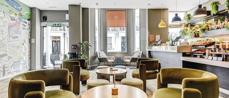 Sala de estar en el lobby