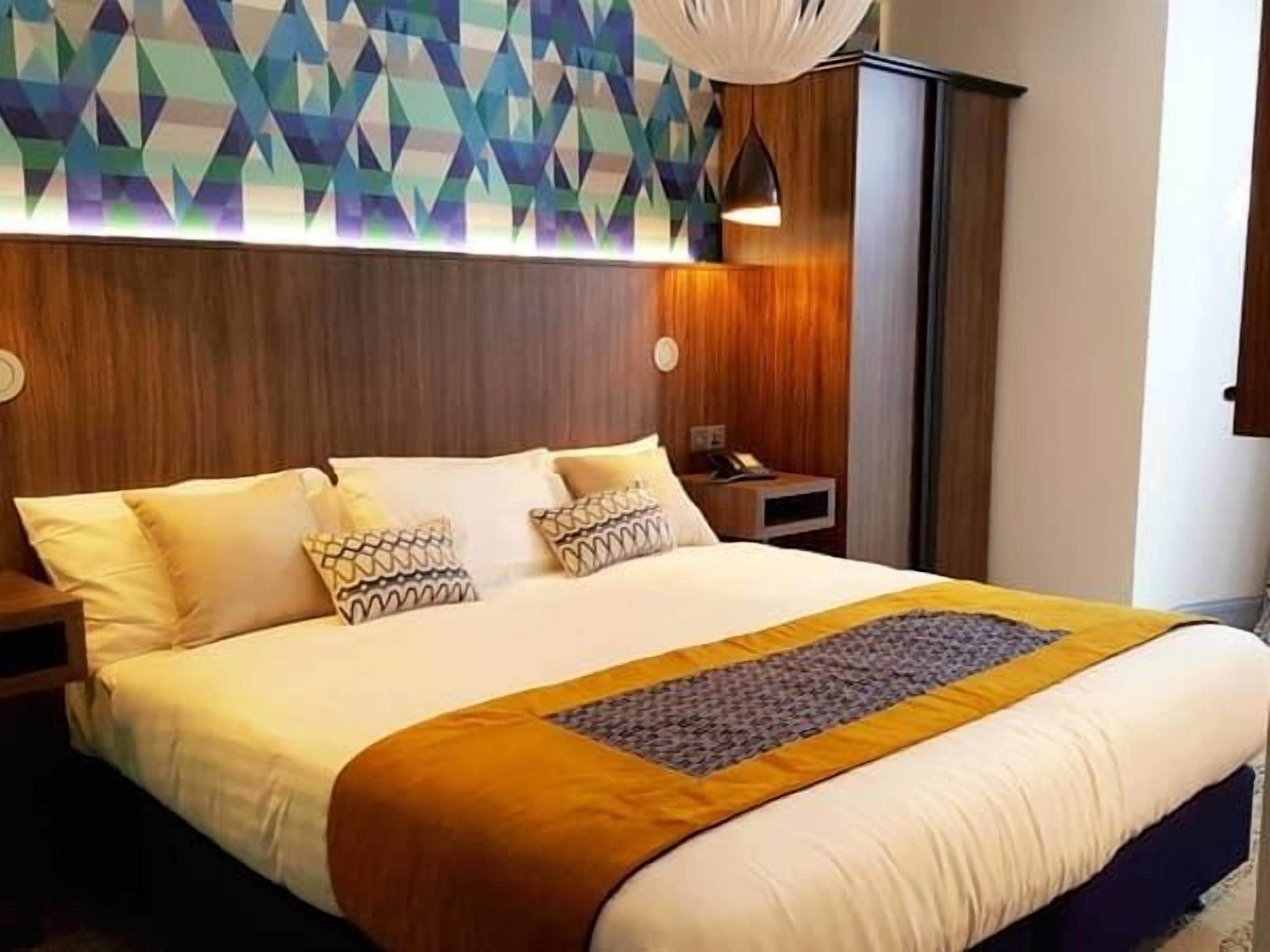 iron/ironing board, free wifi, bed sheets