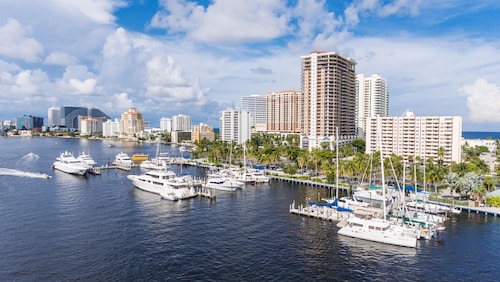 Hyatt Place Fort Lauderdale Cruise Port & Convention Center