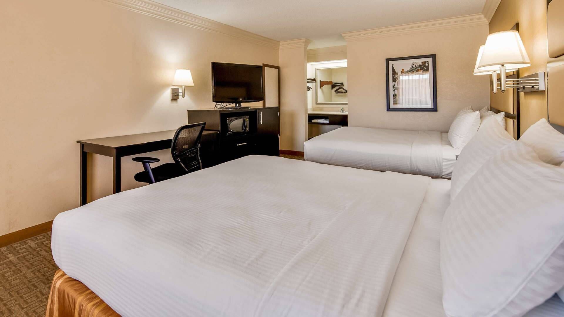 Premium bedding, pillowtop beds, in-room safe, desk
