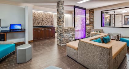 Best Western Inn & Suites of Macon