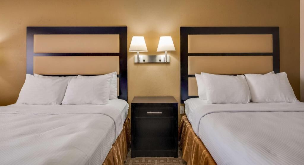 Premium bedding, pillowtop beds, in-room safe, desk